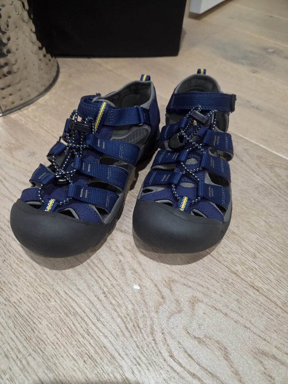 Keen Kids Navy and Yellow Hook-and-Loop Sport Sandals